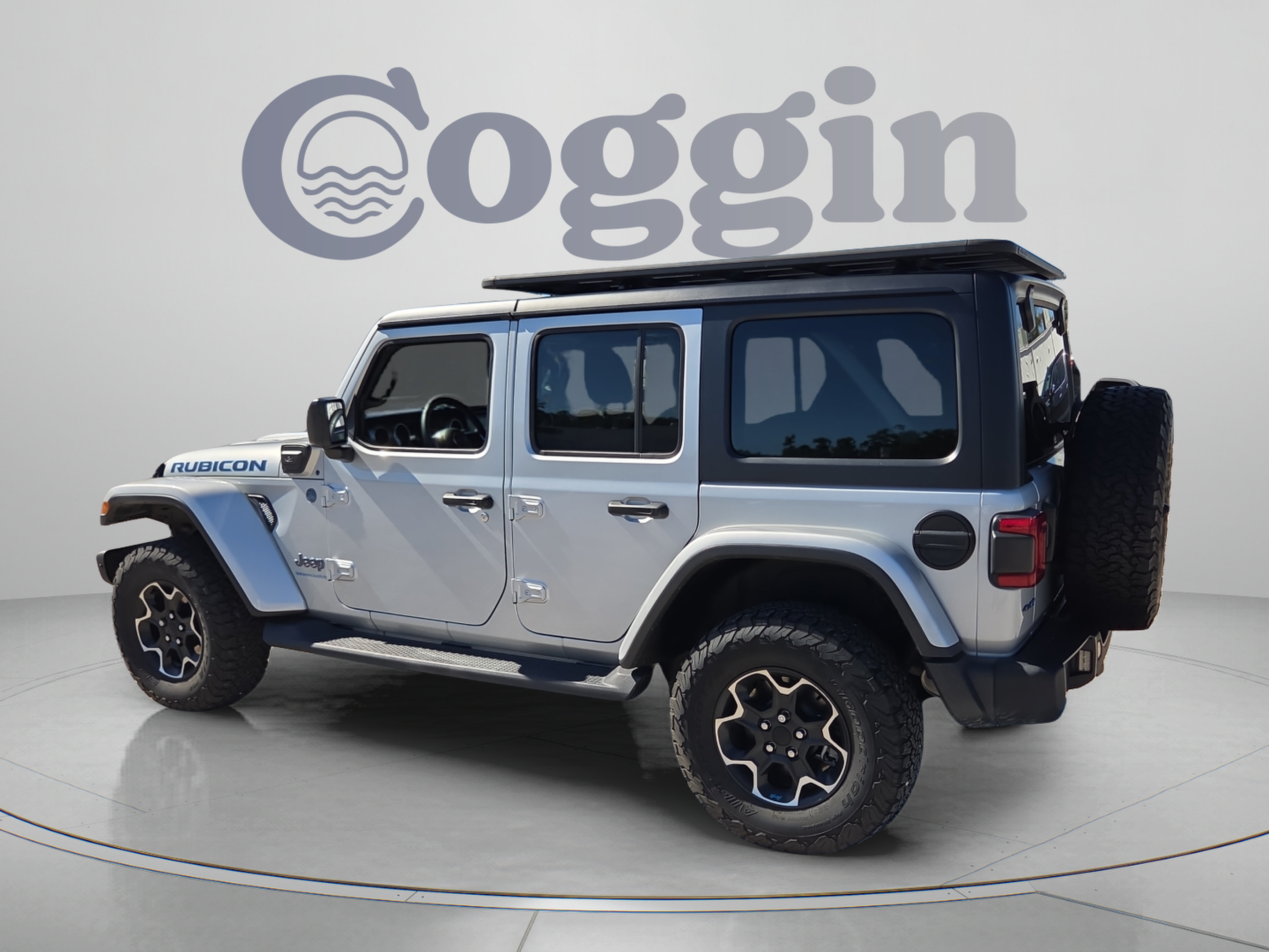 Used 2023 Jeep Wrangler Unlimited Rubicon 4xe w/ Steel Bumper Group AWD/4WD image 3