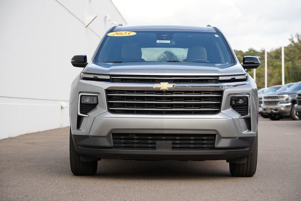 Used 2025 Chevrolet Traverse LT image 8