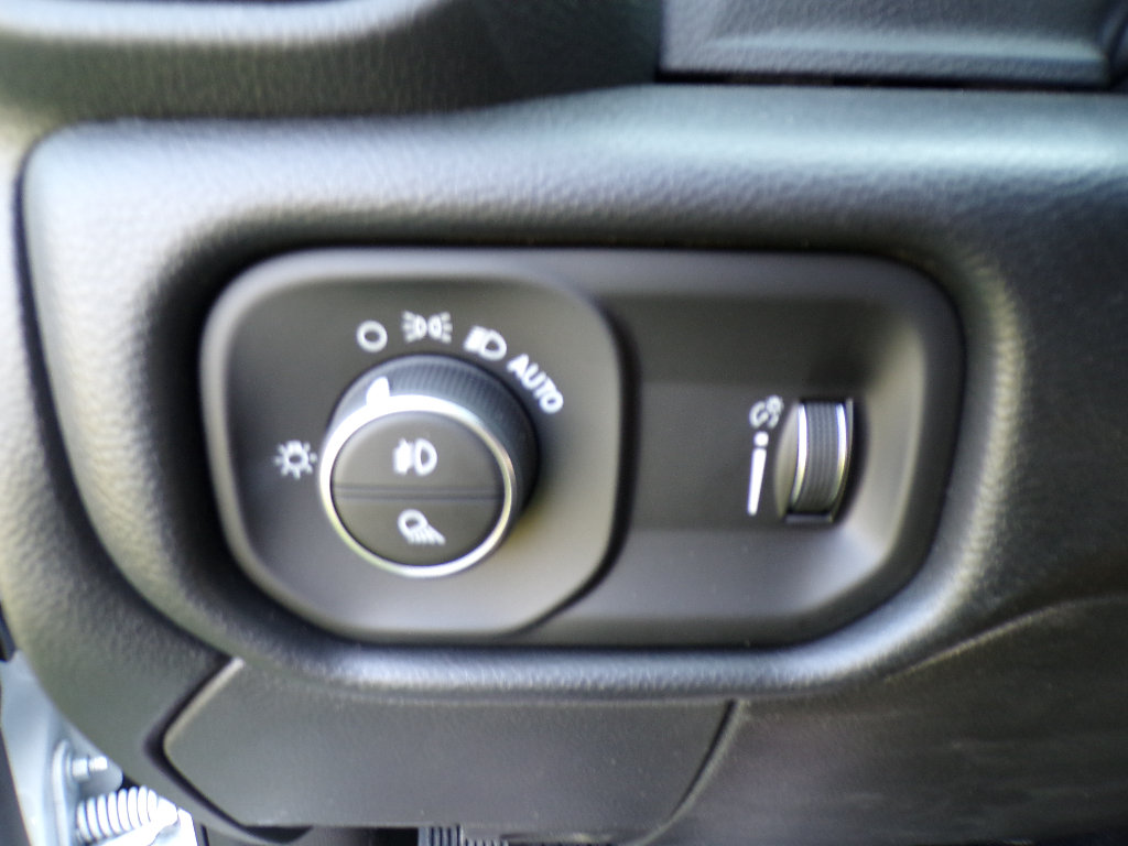 New 2026 RAM 2500 Tradesman AWD/4WD image 20