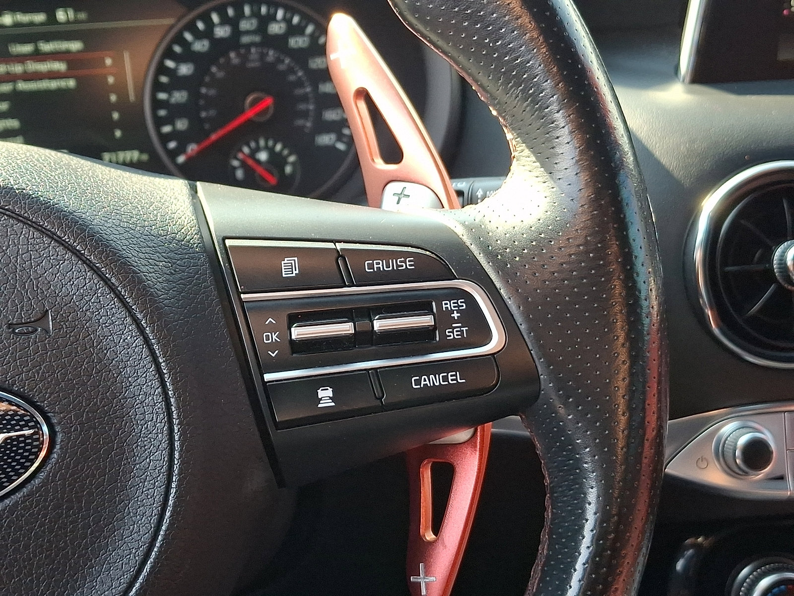 Used 2019 Kia Stinger GT2 image 23