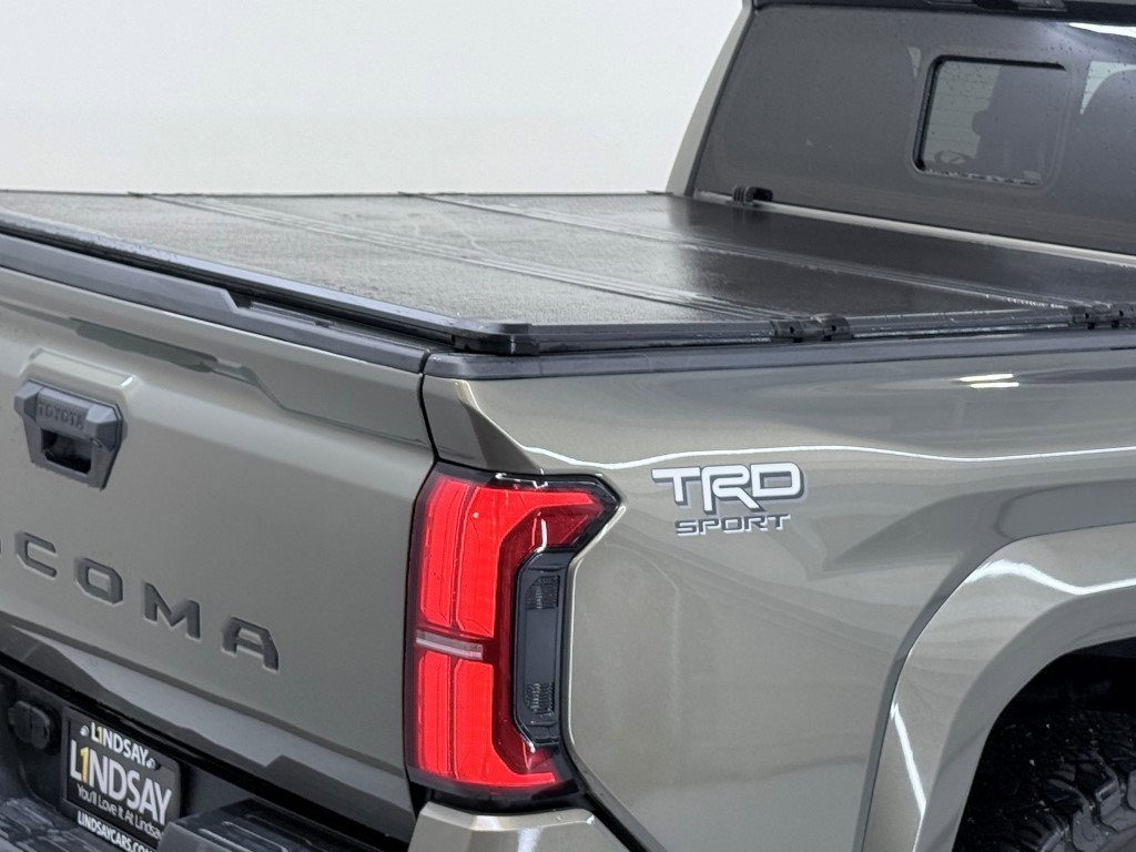 Used 2024 Toyota Tacoma TRD Sport image 14