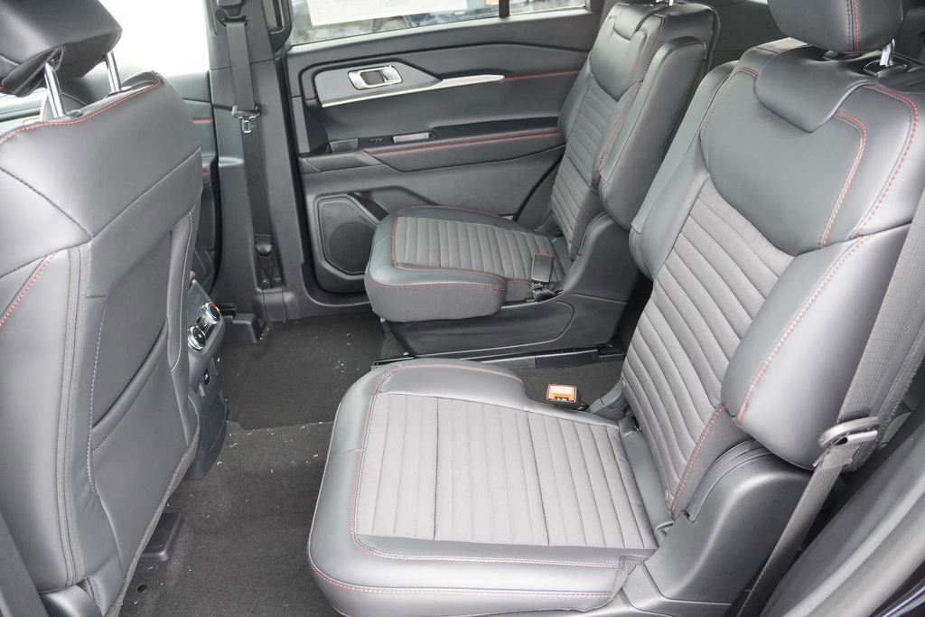 New 2026 Ford Explorer ST-Line image 11