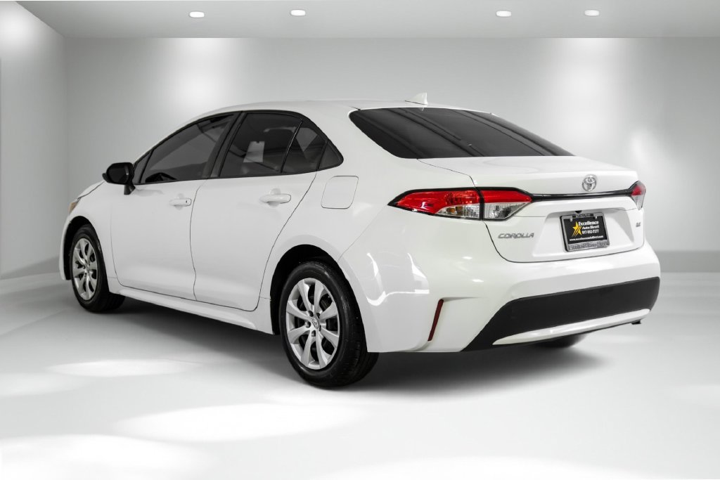 Used 2020 Toyota Corolla LE FWD image 10