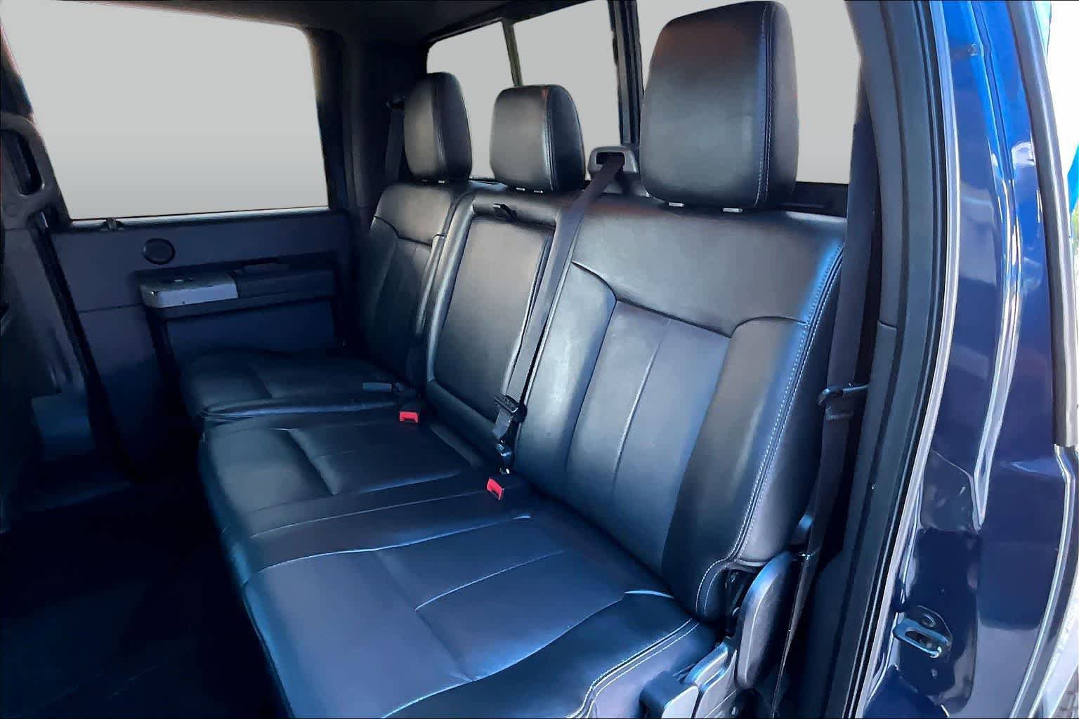 Used 2016 Ford F250 Lariat w/ Lariat Ultimate Package AWD/4WD image 21