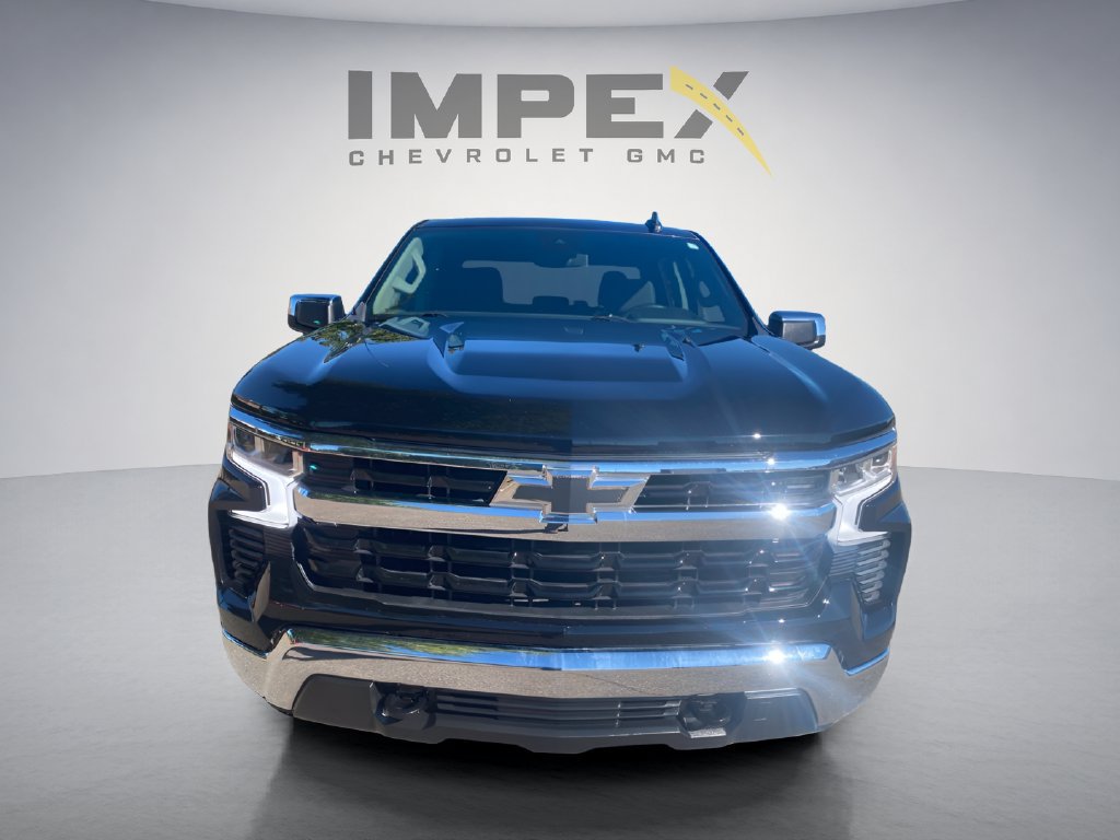 Used 2024 Chevrolet Silverado 1500 LT AWD/4WD image 8