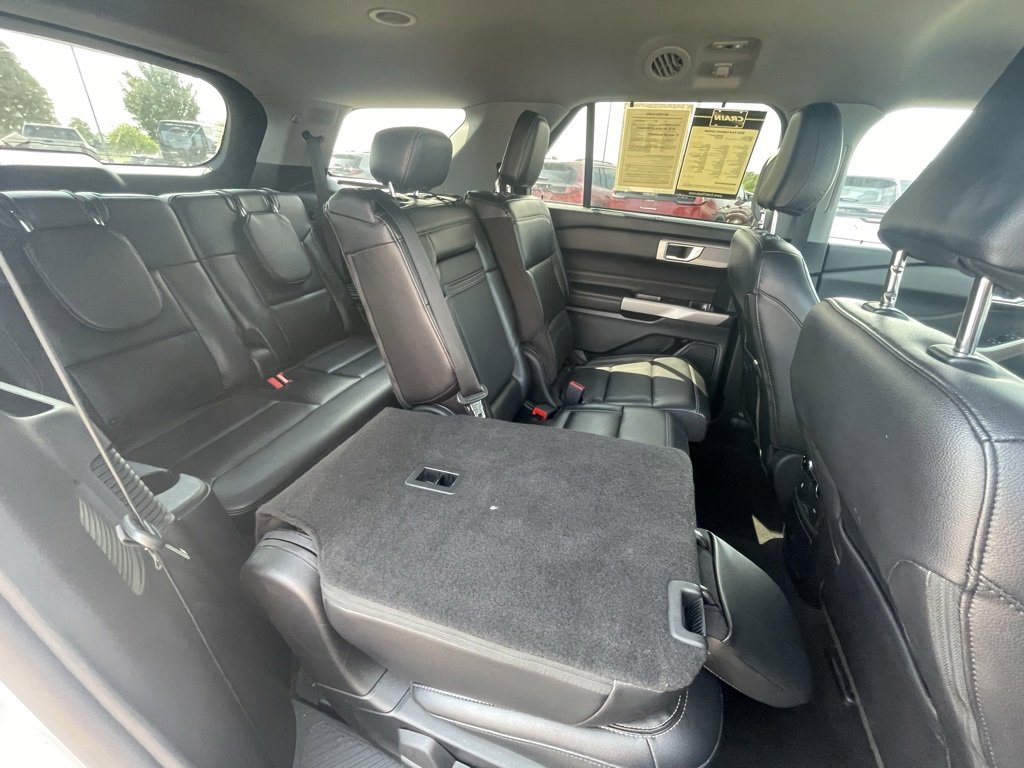 Used 2023 Ford Explorer Limited image 28