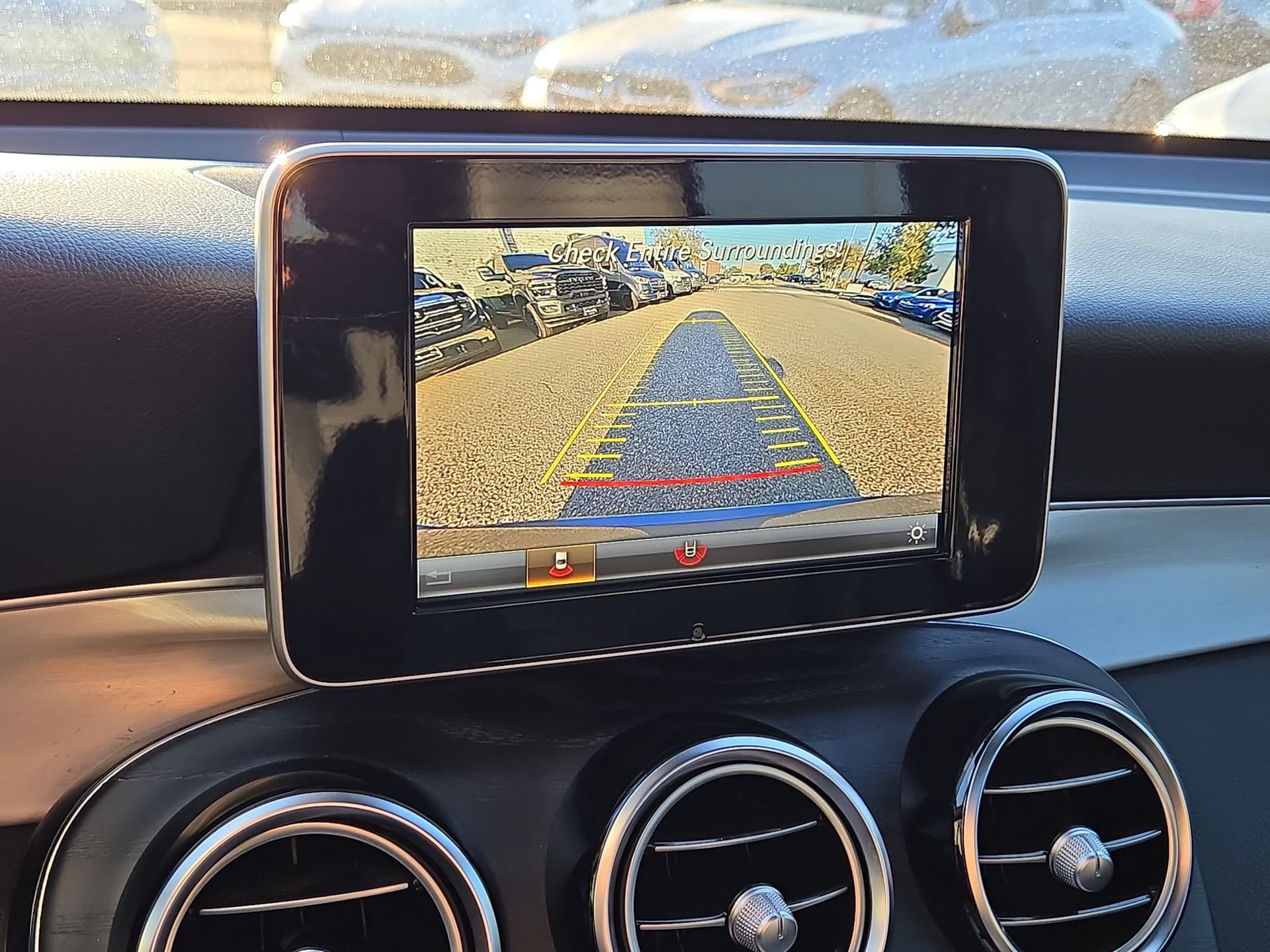 Used 2019 Mercedes-Benz GLC 300 image 18