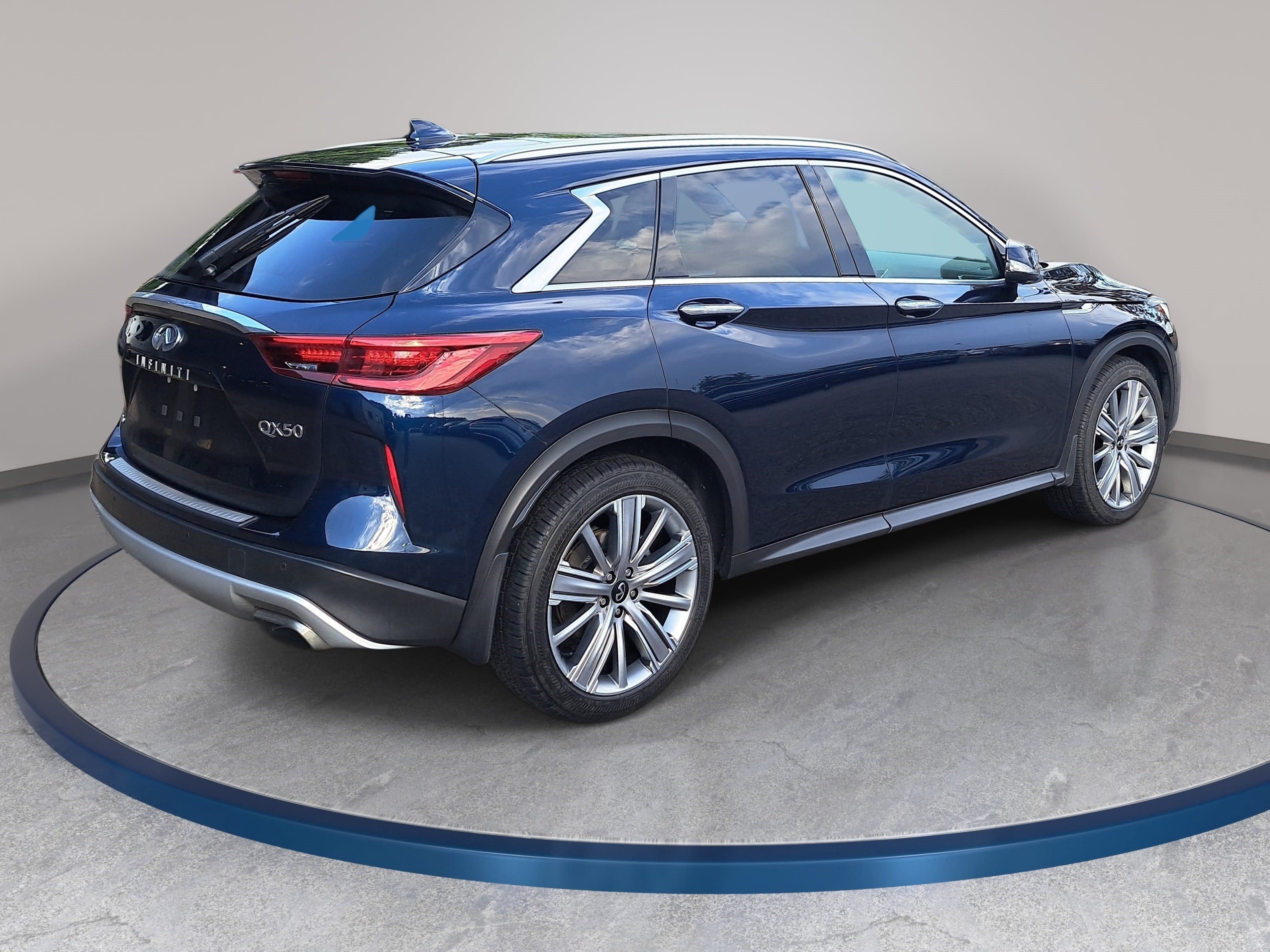 Used 2022 INFINITI QX50 Sensory w/ Cargo Package AWD/4WD image 5