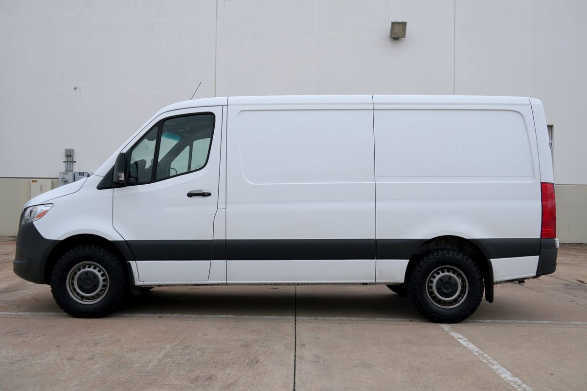 Used 2022 Mercedes-Benz Sprinter 1500 image 13
