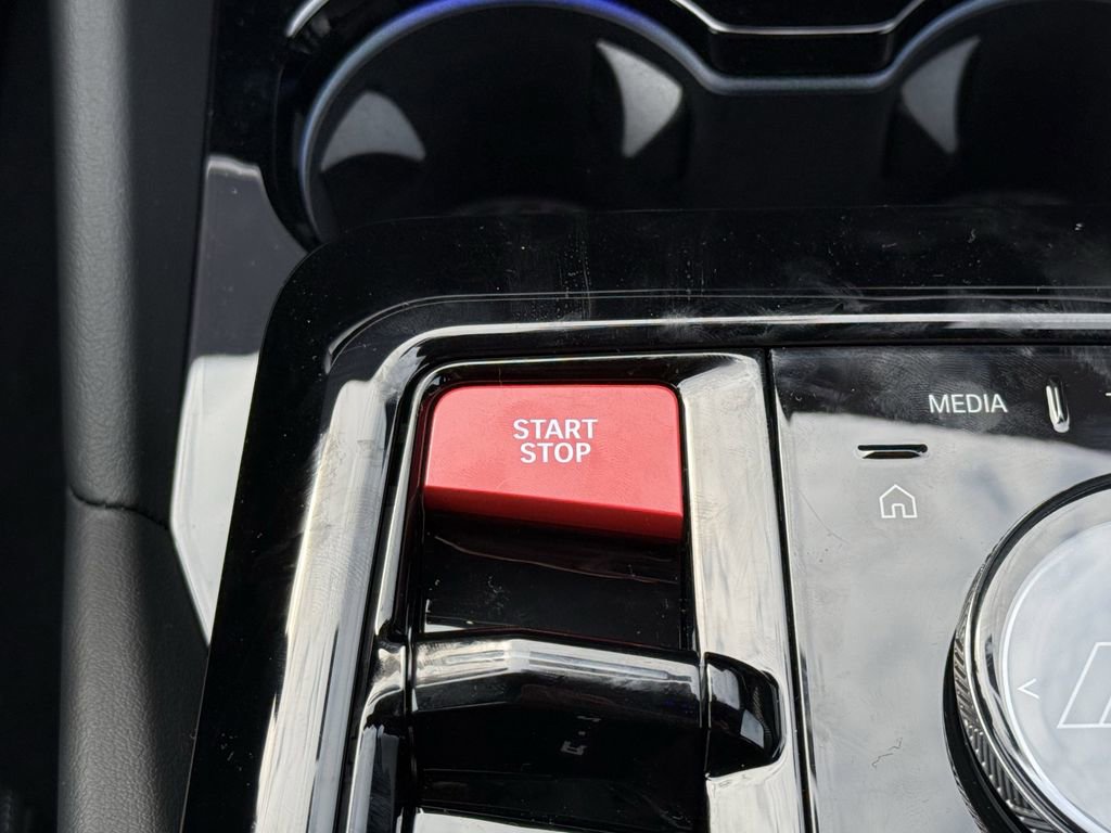 New 2026 BMW M5 w/ Executive Package image 25