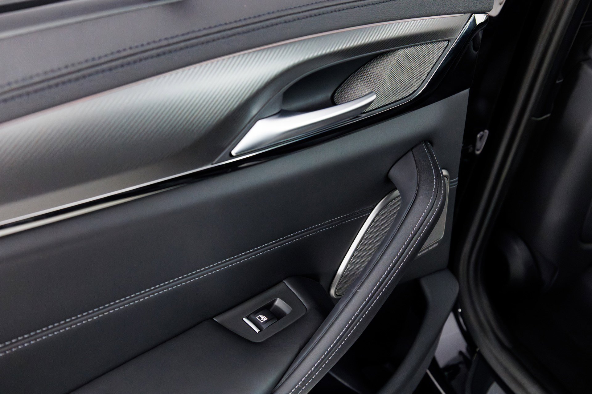 Used 2023 BMW M5 w/ Executive Package image 49