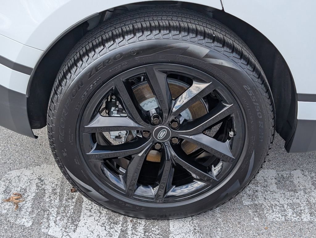 Certified 2025 Land Rover Range Rover Velar S image 30