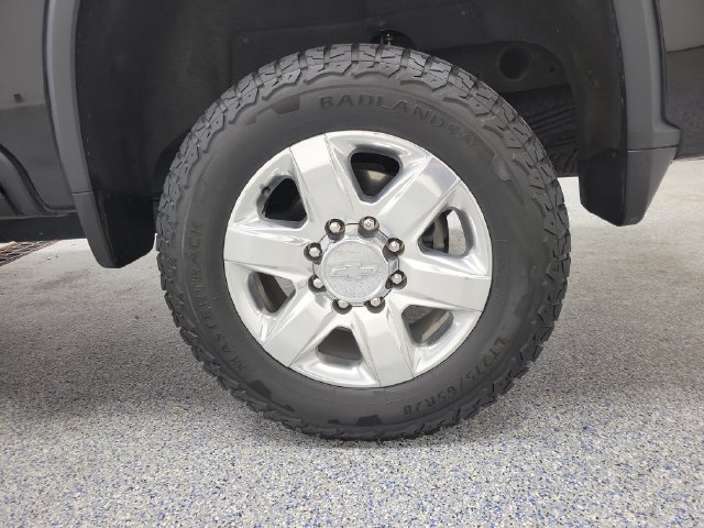Used 2020 Chevrolet Silverado 2500 LTZ w/ LTZ Plus Package AWD/4WD image 5