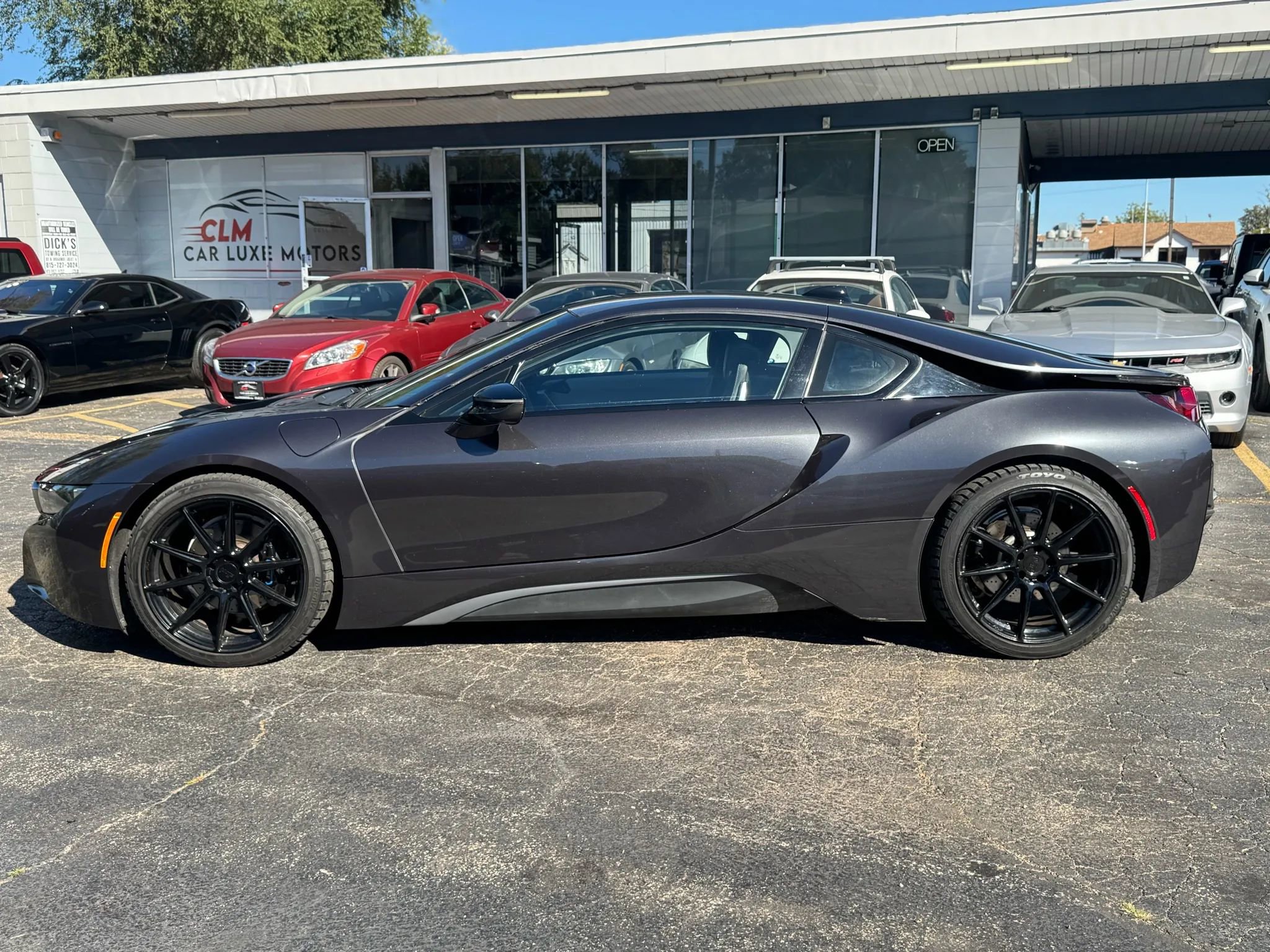 Used 2017 BMW i8 image 11