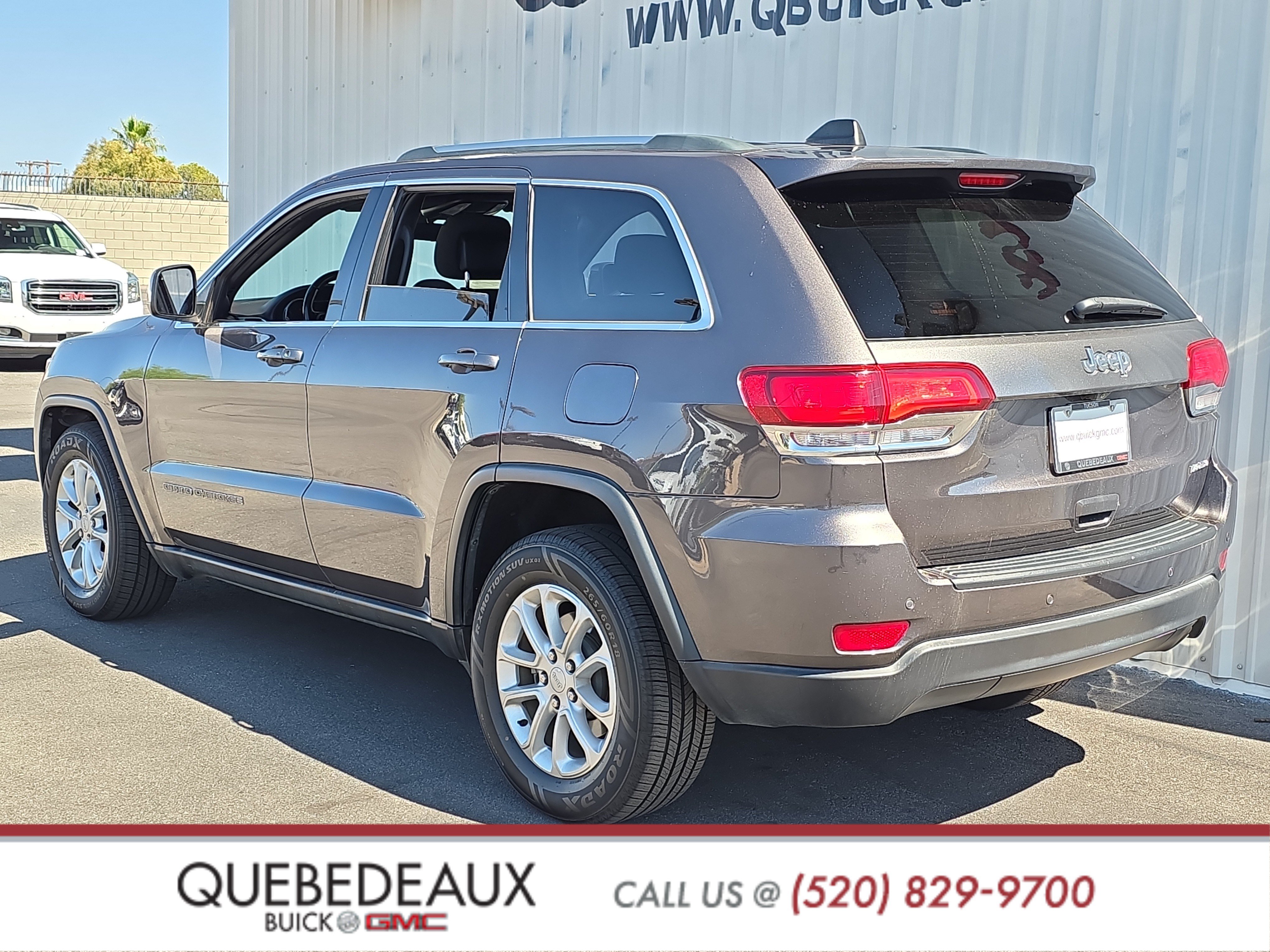 Used 2021 Jeep Grand Cherokee Laredo RWD image 5