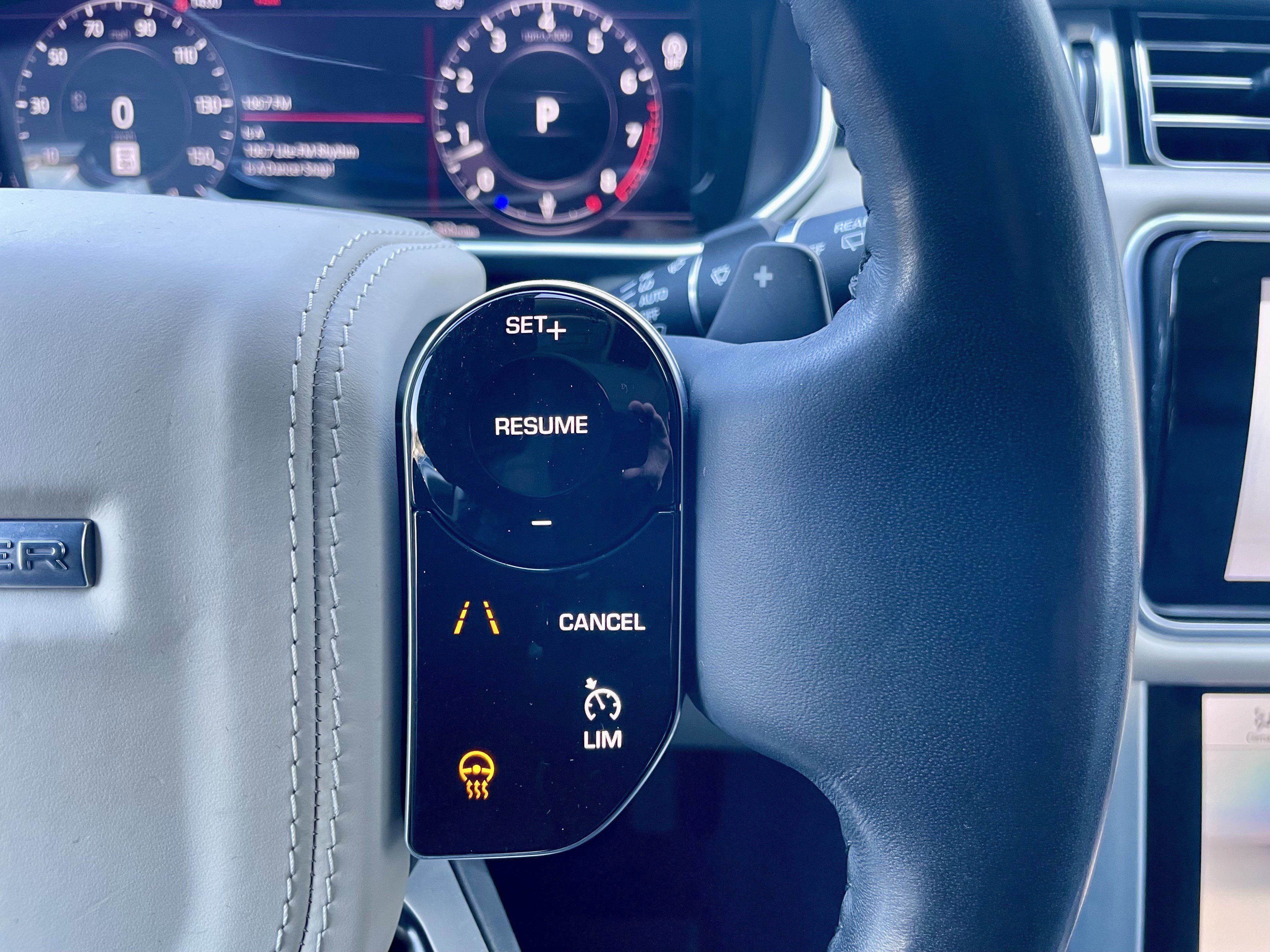 Used 2020 Land Rover Range Rover HSE image 22