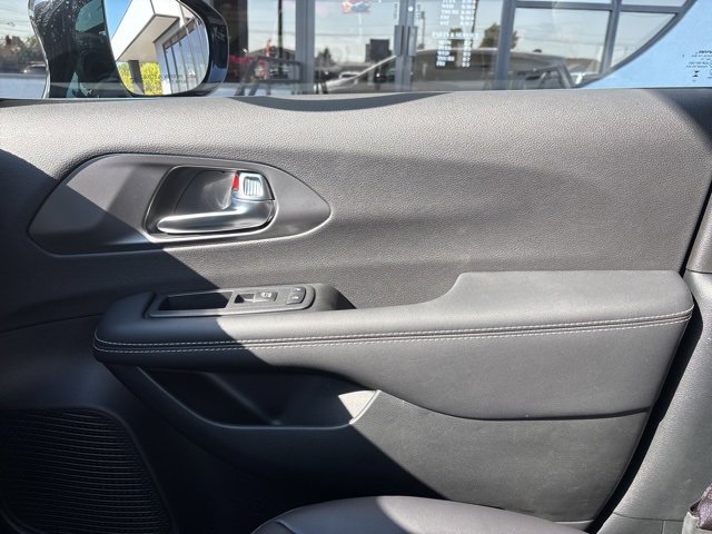New 2026 Chrysler Pacifica Select image 25