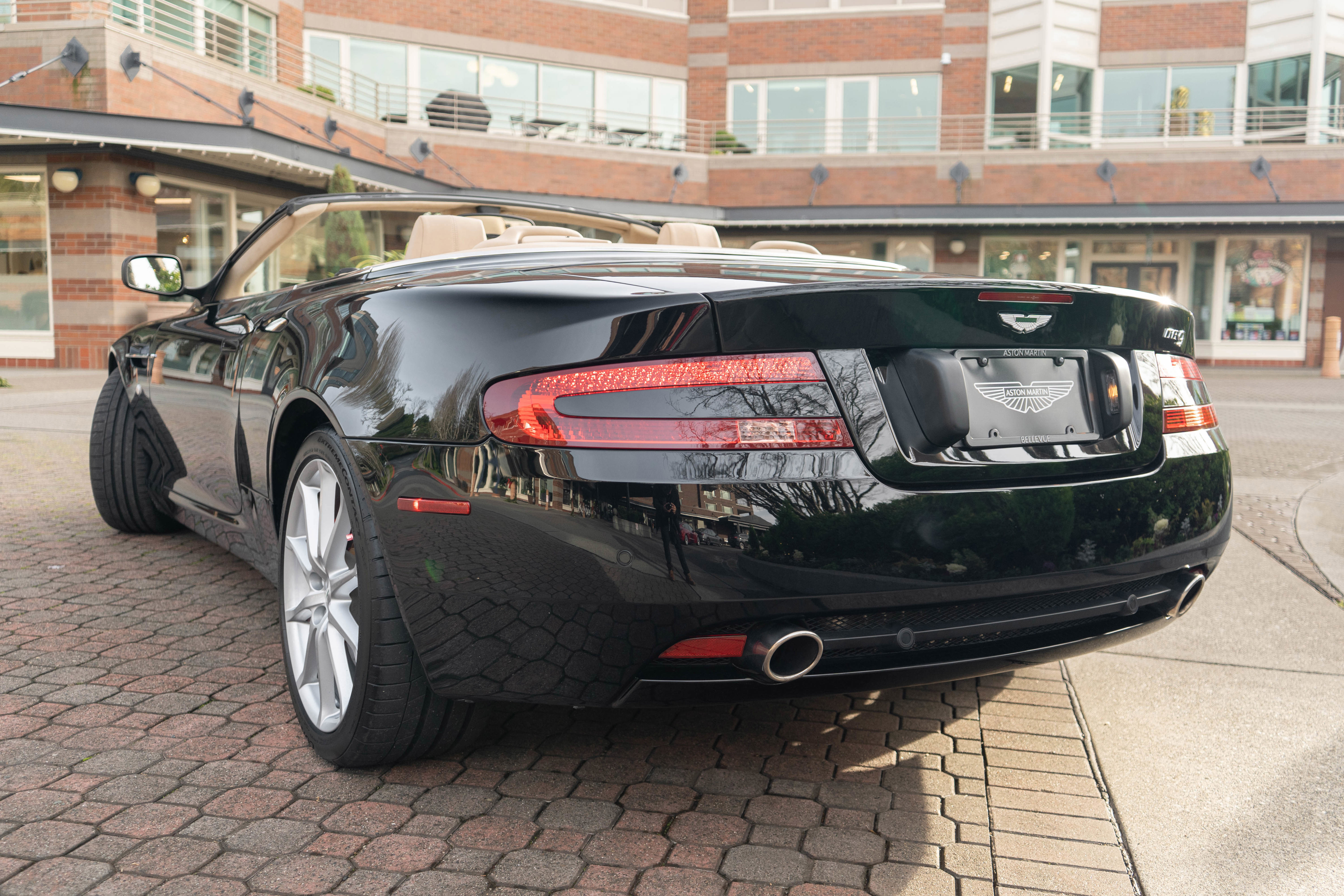 Used 2009 Aston Martin DB9 Volante image 41