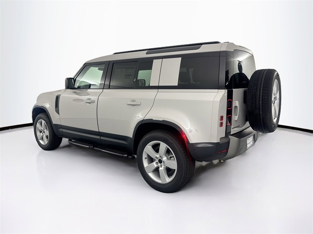 New 2026 Land Rover Defender 110 S image 7