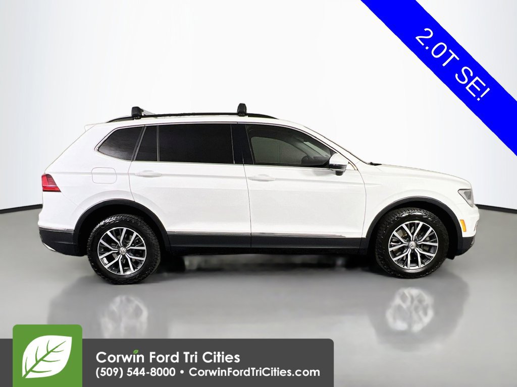 Used 2018 Volkswagen Tiguan SE w/ 3rd Row Seat Package AWD/4WD image 17
