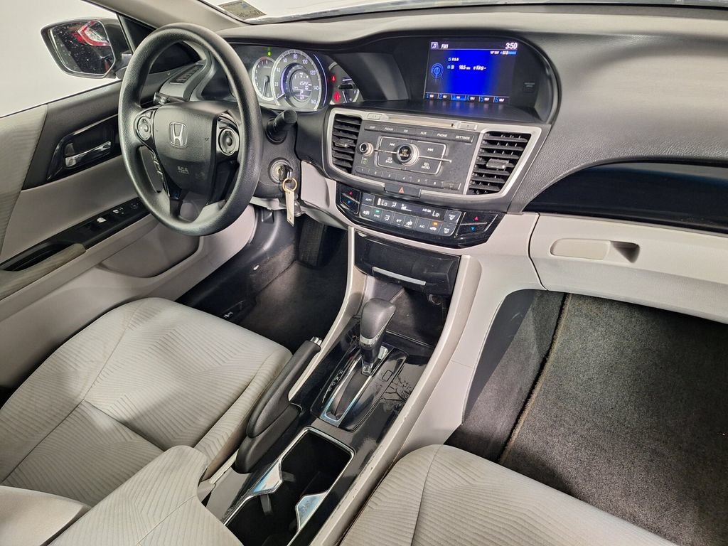 Used 2017 Honda Accord LX image 25