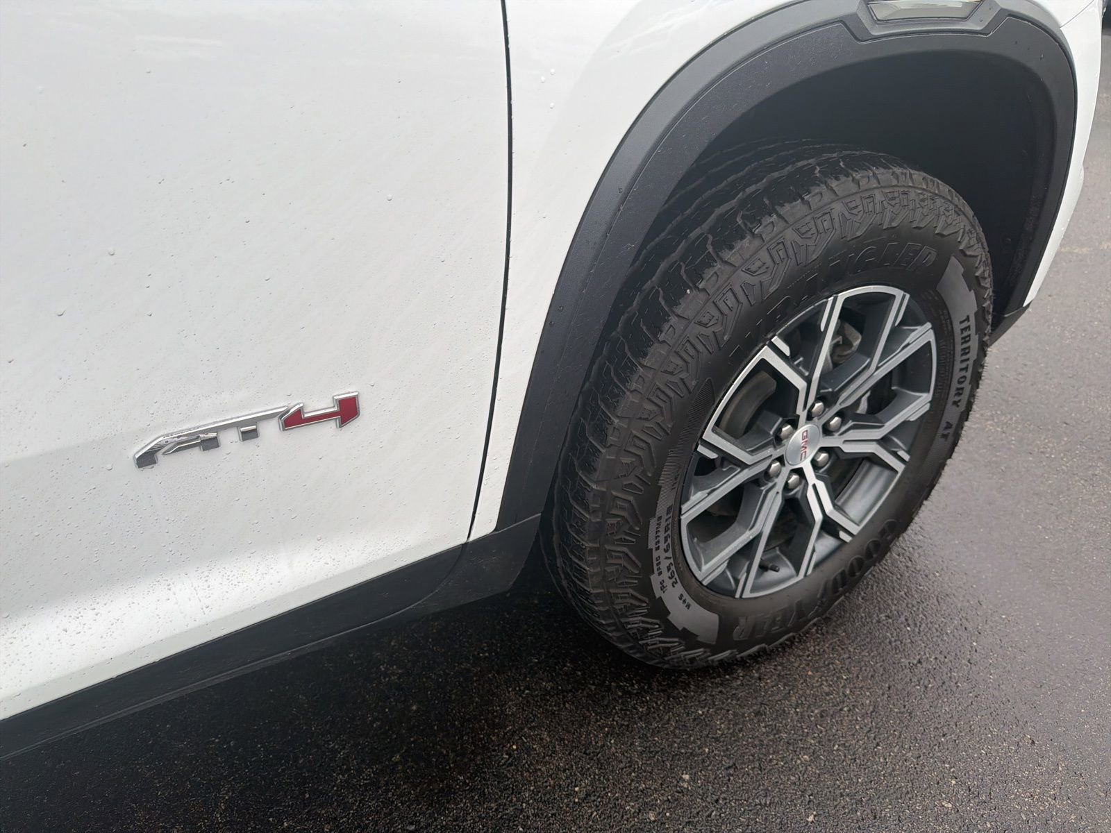 Certified 2024 GMC Acadia AT4 w/ Luxury Package image 33