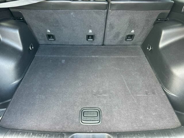 Used 2020 Jeep Cherokee Latitude Plus AWD/4WD image 17
