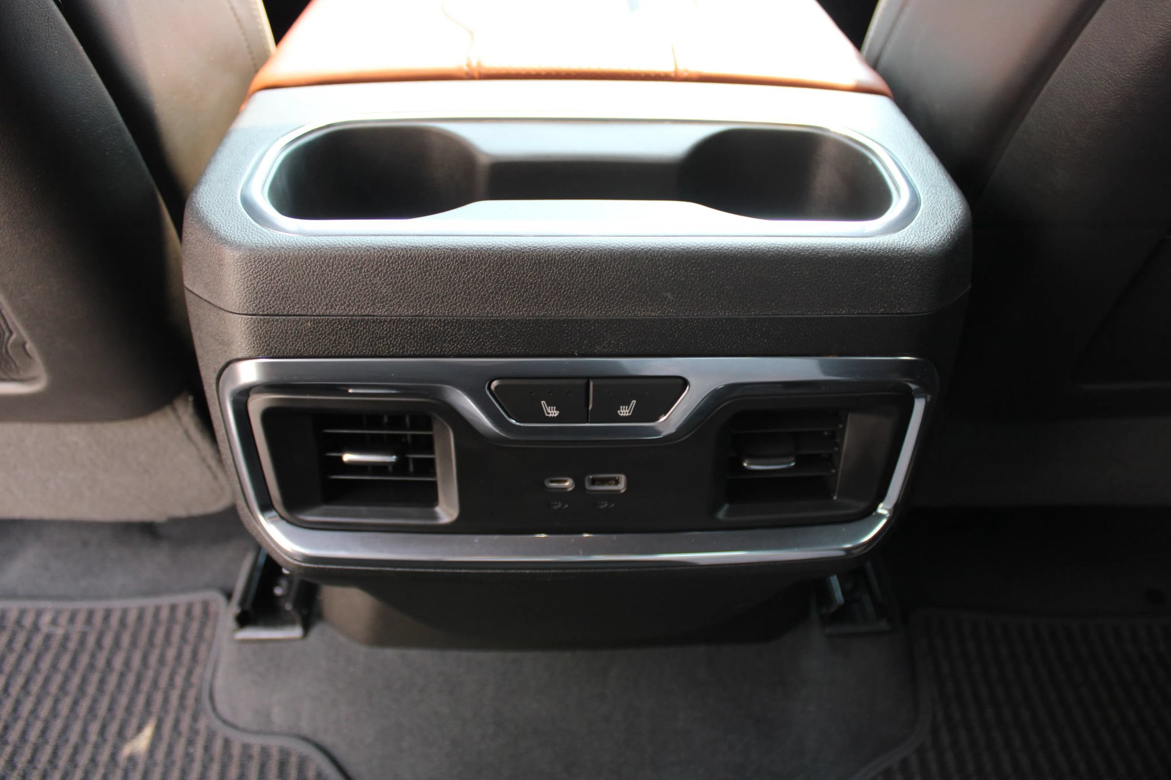 Used 2022 GMC Sierra 1500 Denali Ultimate AWD/4WD image 33