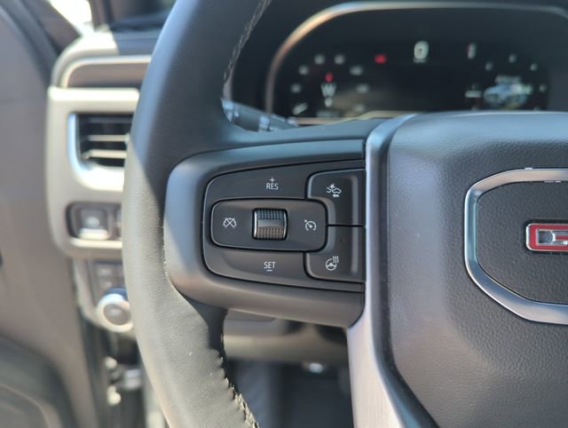 Used 2024 GMC Yukon XL SLT w/ SLT Luxury Package AWD/4WD image 21