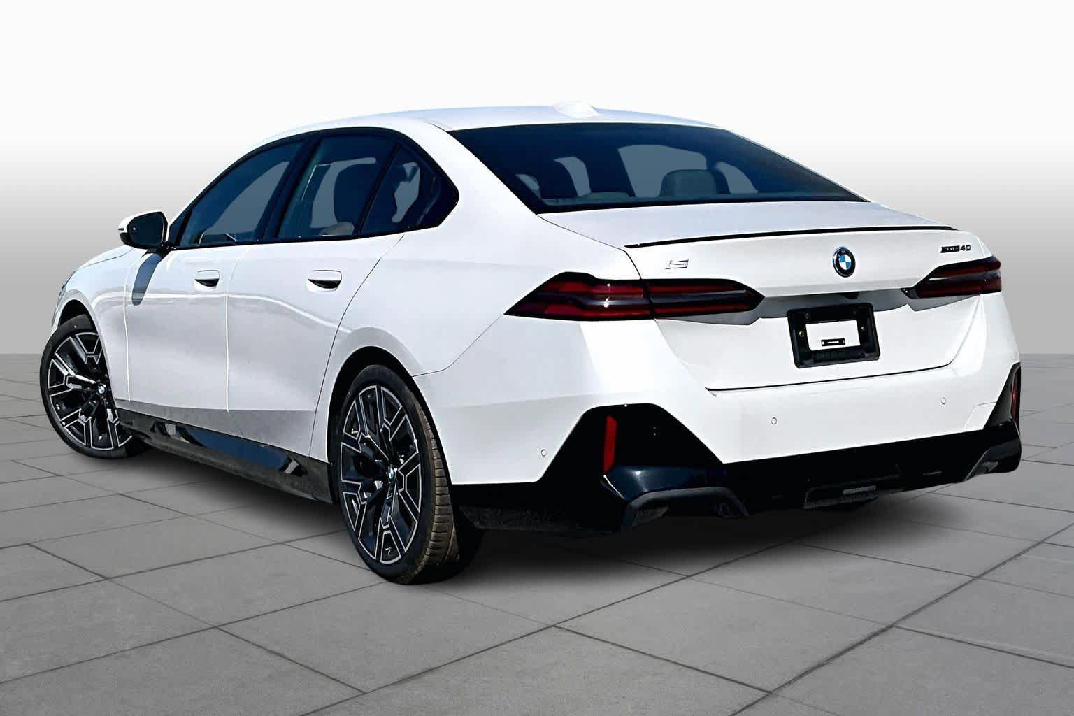 New 2026 BMW i5 eDrive40 w/ M Sport Package image 12