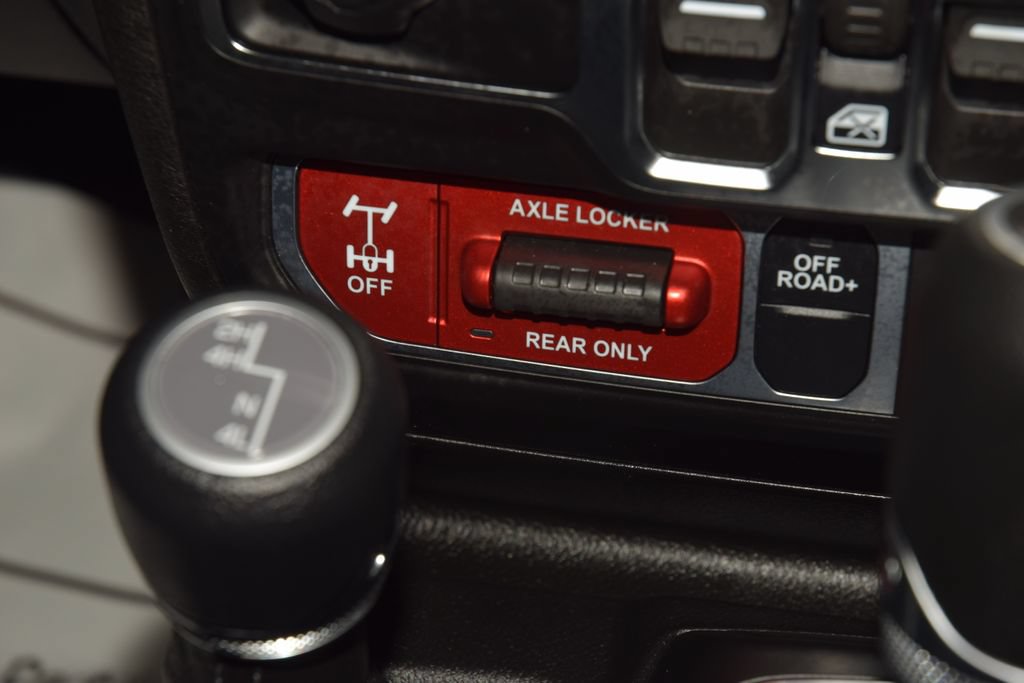 Used 2026 Jeep Wrangler Unlimited Sport AWD/4WD image 32