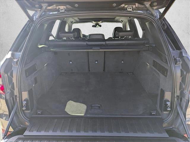 Used 2022 BMW X5 xDrive40i w/ Premium Package image 6