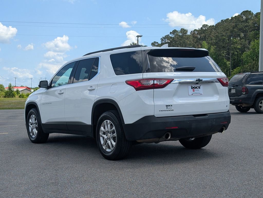 Used 2021 Chevrolet Traverse LT w/ LPO, Floor Liner Package image 3