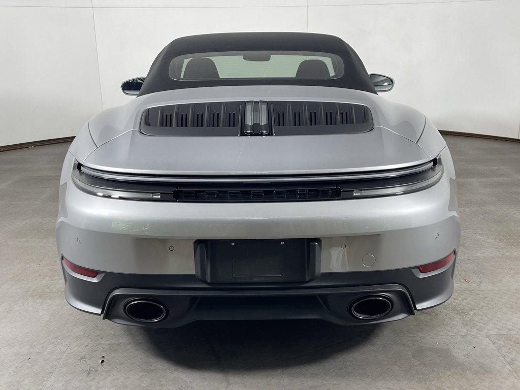 Certified 2025 Porsche 911 Carrera image 6