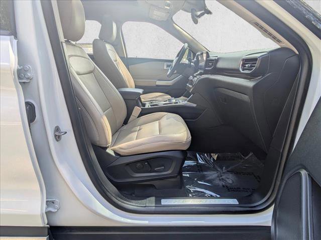 Used 2021 Ford Explorer Limited w/ Hybrid Equipment Group 310A AWD/4WD image 26