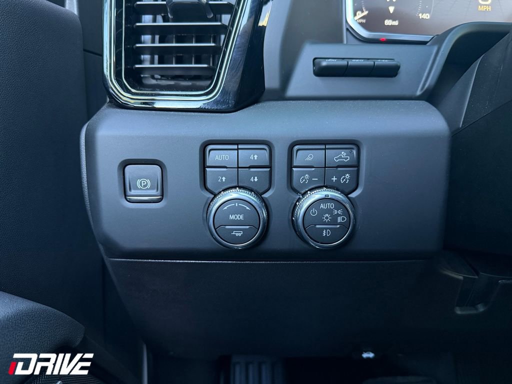 Used 2026 GMC Sierra 2500 AT4 w/ AT4 Premium Plus Package AWD/4WD image 32