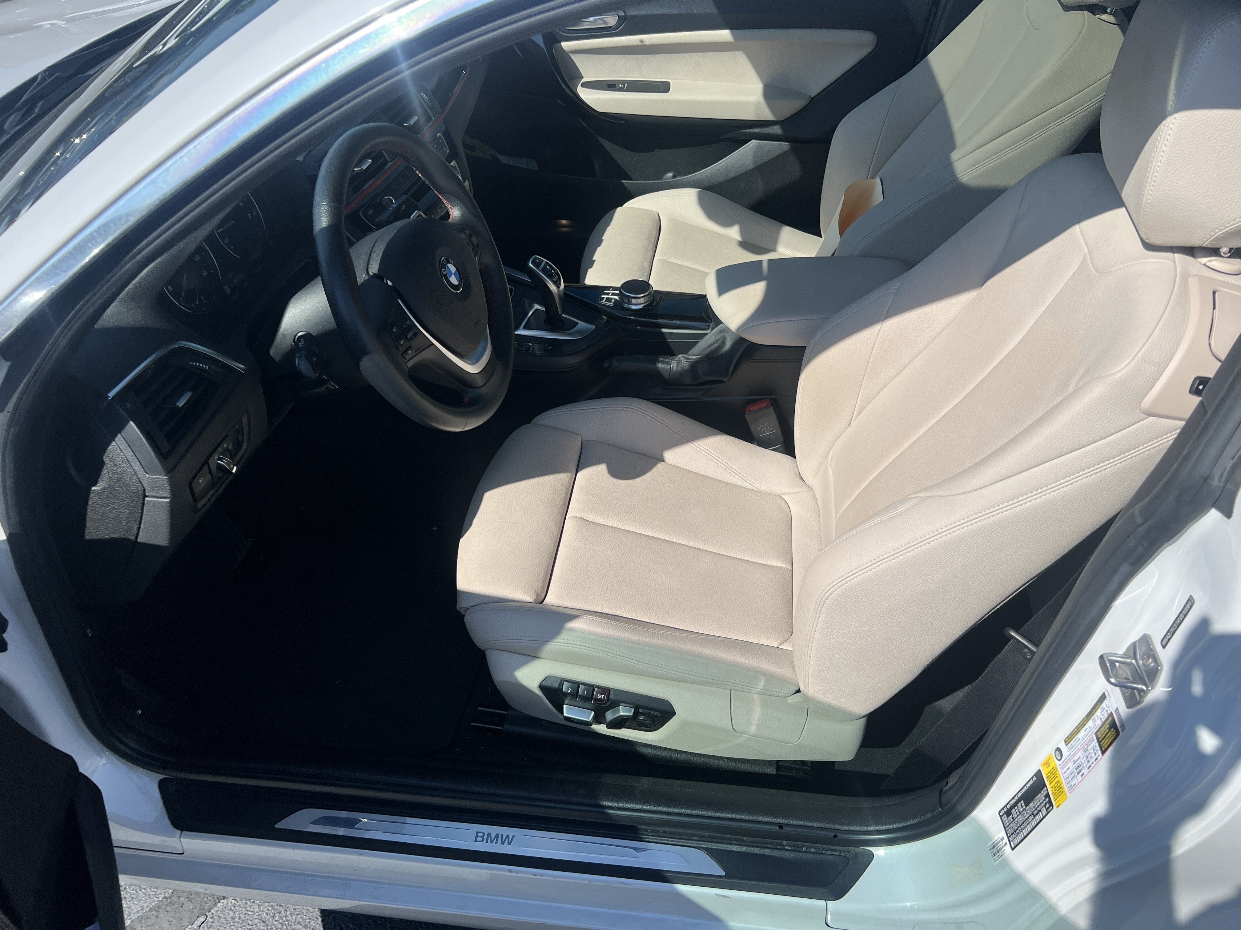 Used 2019 BMW 230i Coupe w/ Premium Package RWD image 15