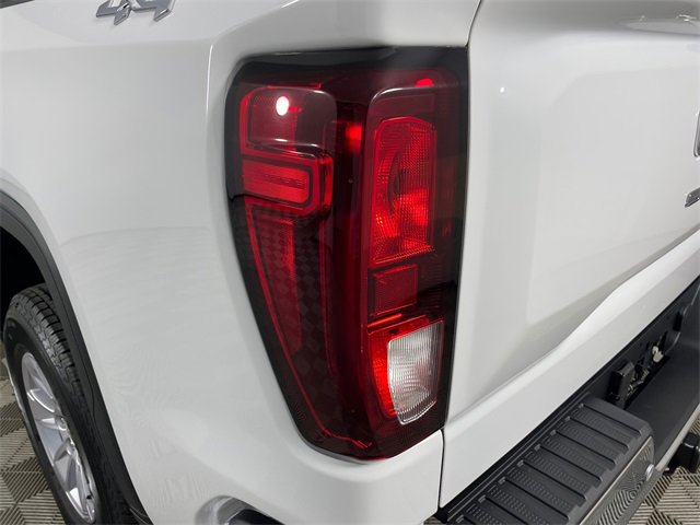 New 2026 GMC Sierra 1500 SLE w/ Preferred Package image 16