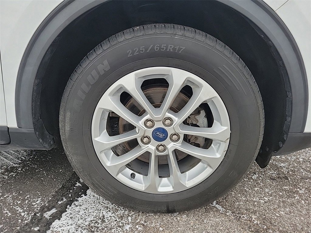 Used 2020 Ford Escape SE image 5