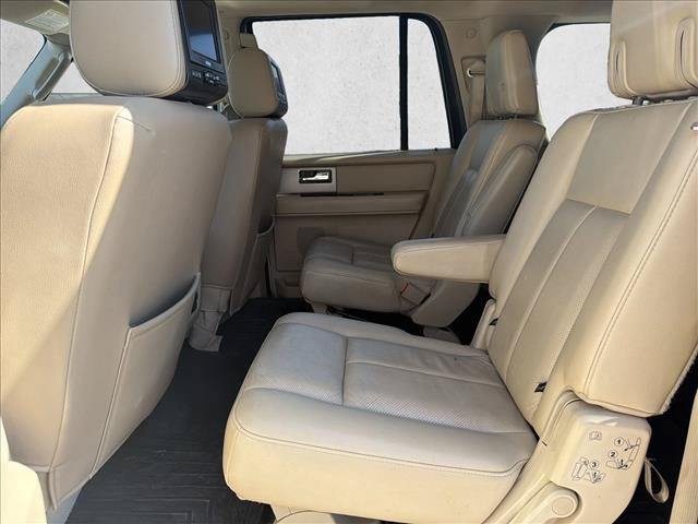 Used 2017 Ford Expedition EL Limited w/ Equipment Group 301A AWD/4WD image 18