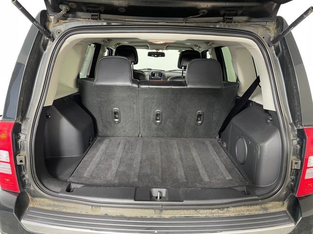 Used 2013 Jeep Patriot Limited w/ Sun/Sound Group AWD/4WD image 13