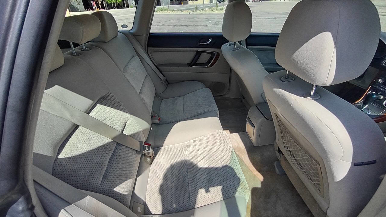 Used 2005 Subaru Outback 2.5i image 23