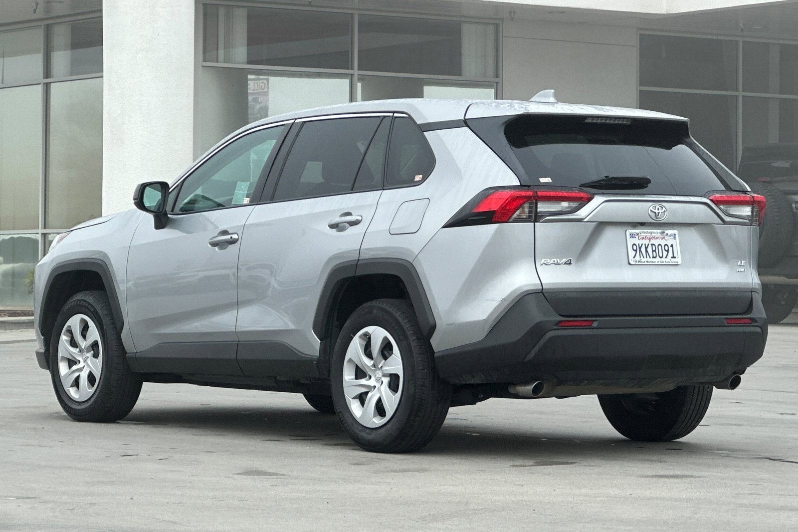 Used 2024 Toyota RAV4 LE image 4