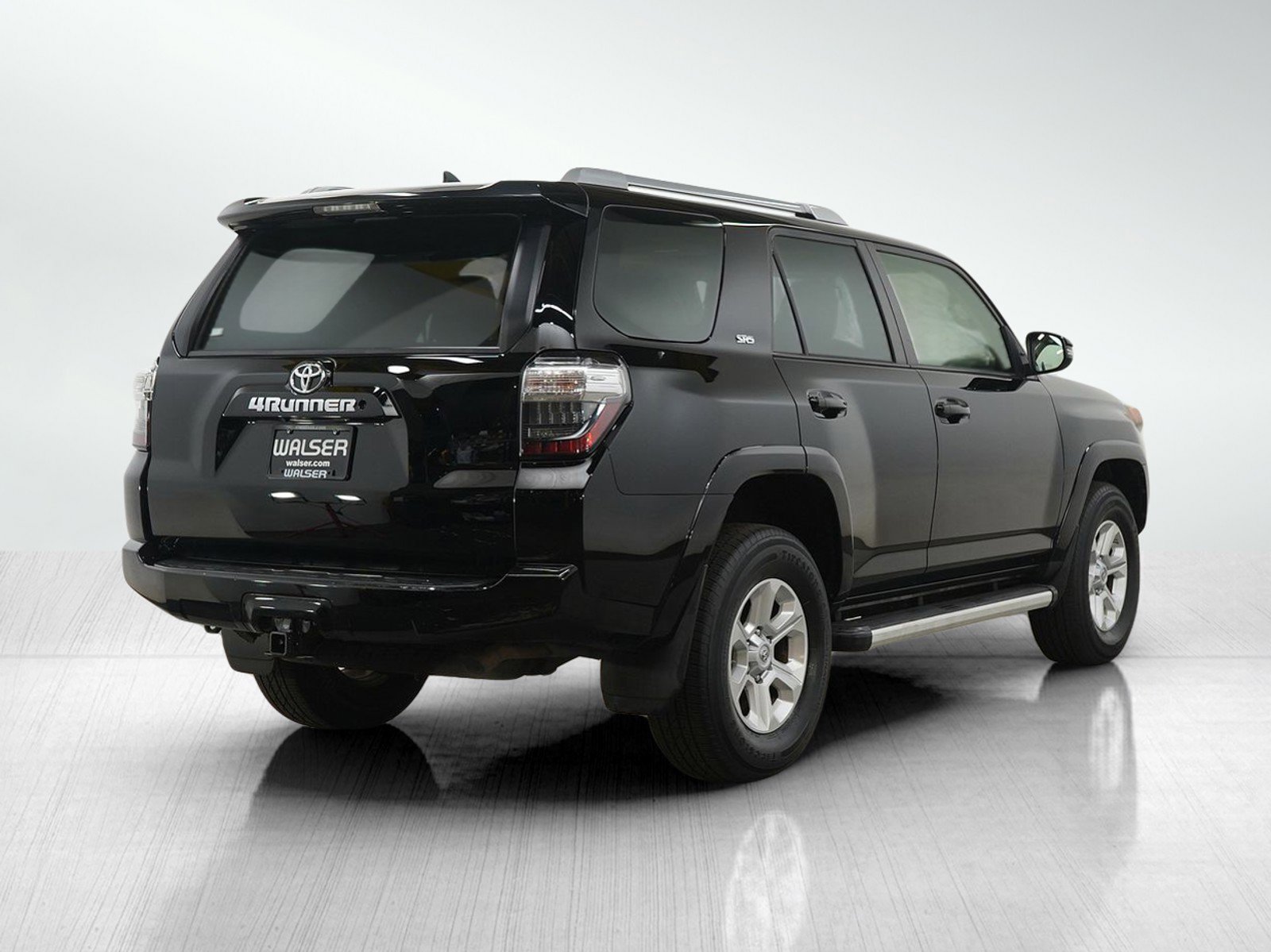 Used 2014 Toyota 4Runner SR5 Premium image 5