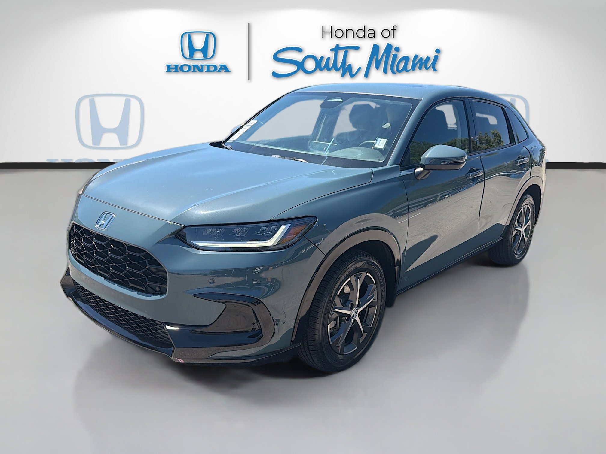 Certified 2024 Honda HR-V EX-L image 3
