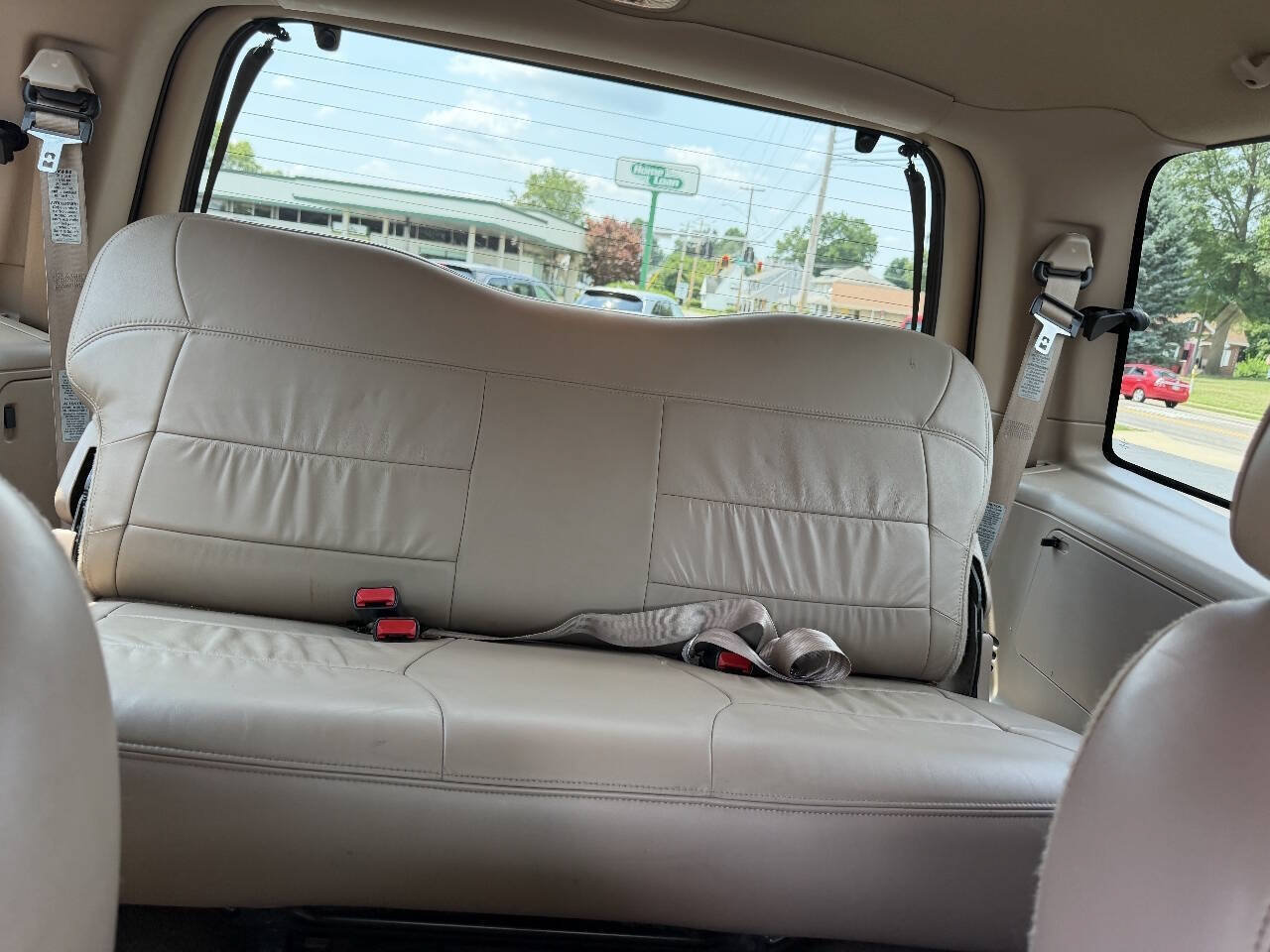 Used 1998 Lincoln Navigator 4WD image 16