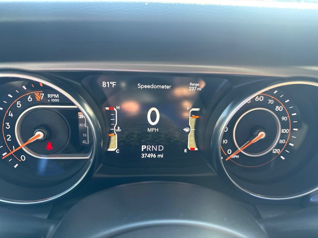 Certified 2023 Jeep Gladiator Sport AWD/4WD image 17