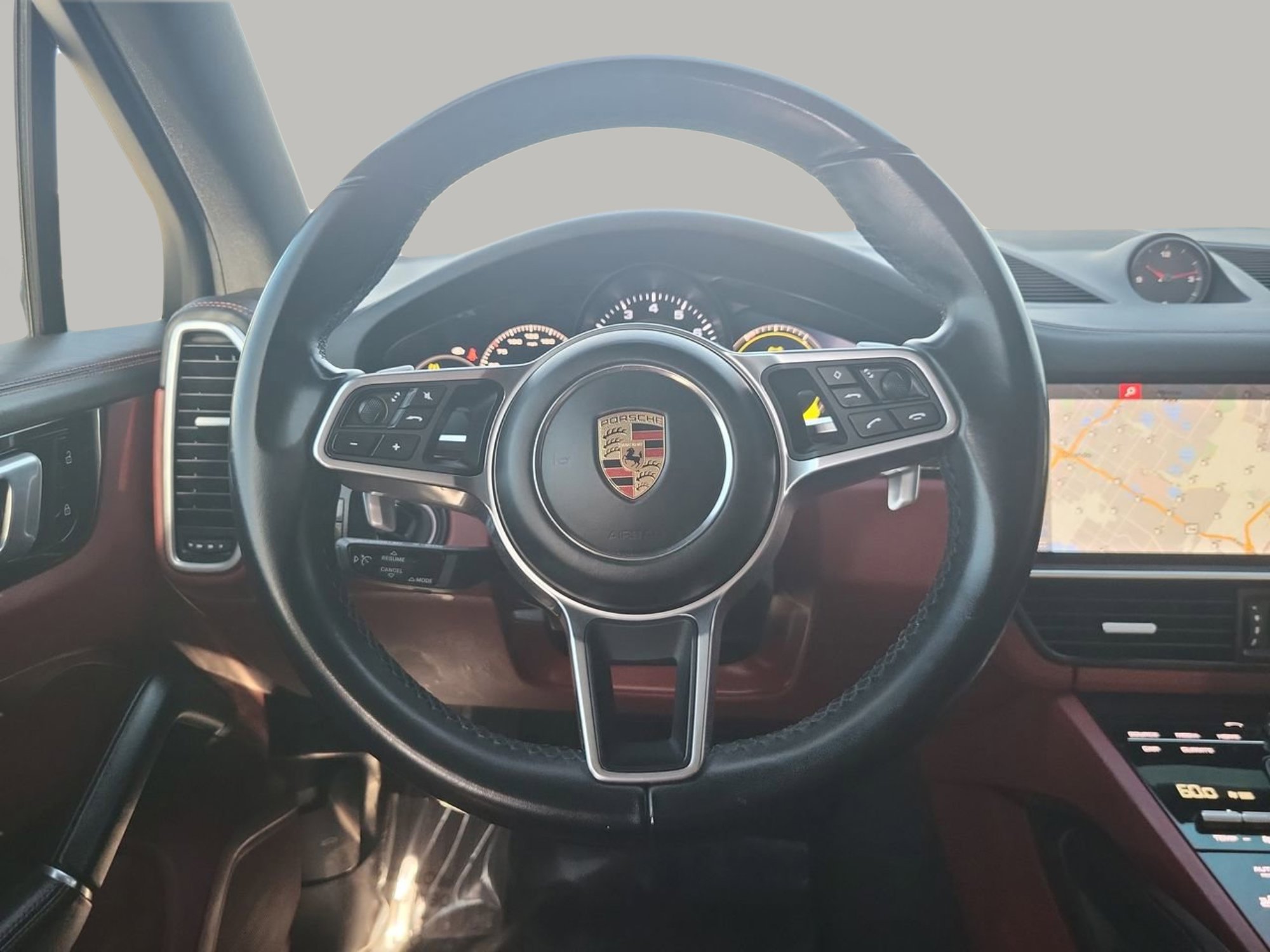 Used 2019 Porsche Cayenne image 30