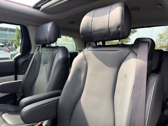 Certified 2022 Kia Carnival SX Prestige FWD image 32