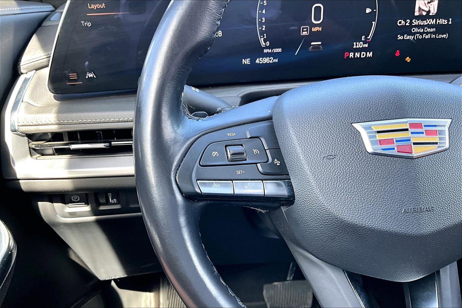 Used 2024 Cadillac XT4 Premium Luxury image 11